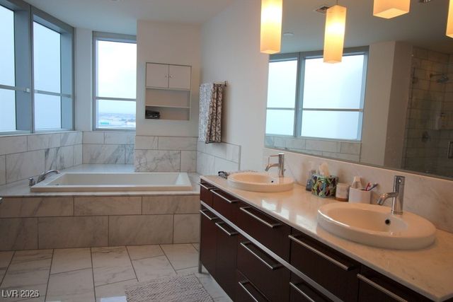 4471 Dean Martin Drive 1500, Las Vegas, NV 89103