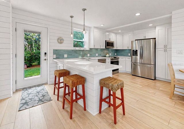 8096 GLENBROOKE LANE, Sarasota, FL 34243