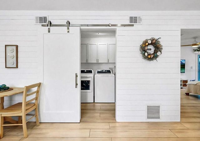 8096 GLENBROOKE LANE, Sarasota, FL 34243