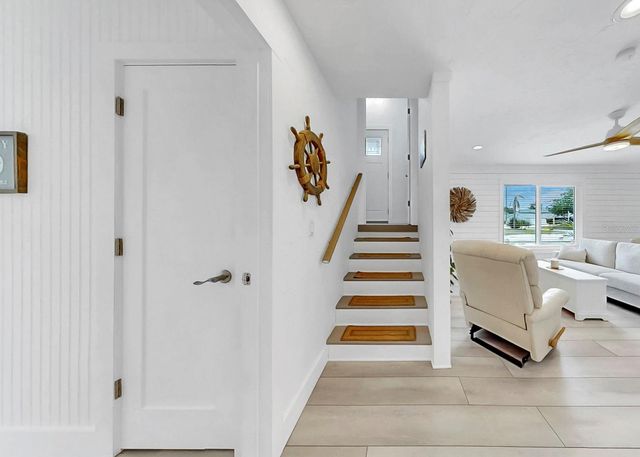 8096 GLENBROOKE LANE, Sarasota, FL 34243