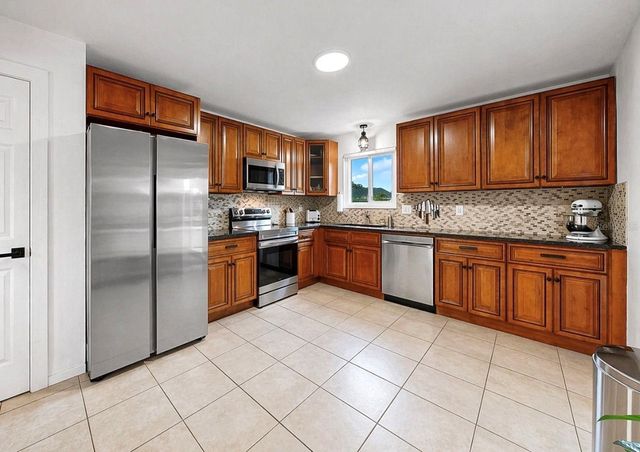 8096 GLENBROOKE LANE, Sarasota, FL 34243