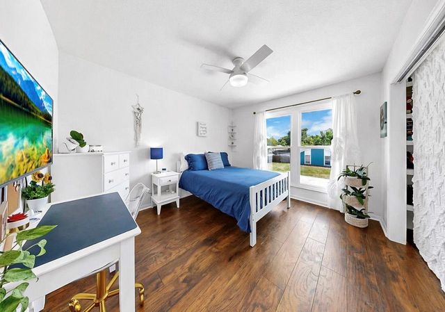 8096 GLENBROOKE LANE, Sarasota, FL 34243