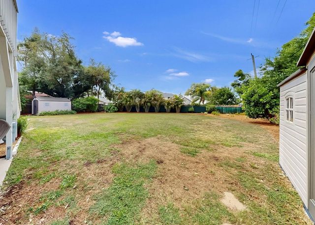 8096 GLENBROOKE LANE, Sarasota, FL 34243