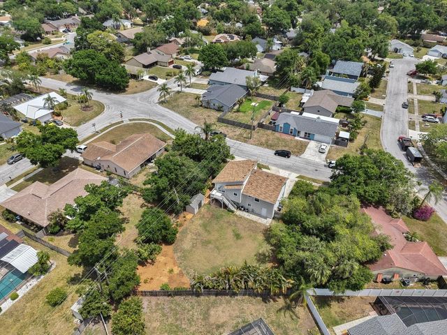 8096 GLENBROOKE LANE, Sarasota, FL 34243