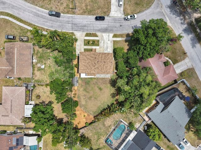 8096 GLENBROOKE LANE, Sarasota, FL 34243