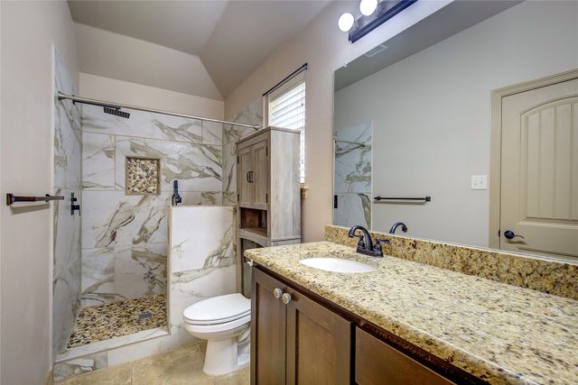 126 Comanche Drive, Greenville, TX 75402