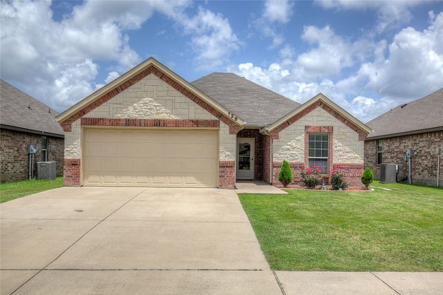 126 Comanche Drive, Greenville, TX 75402