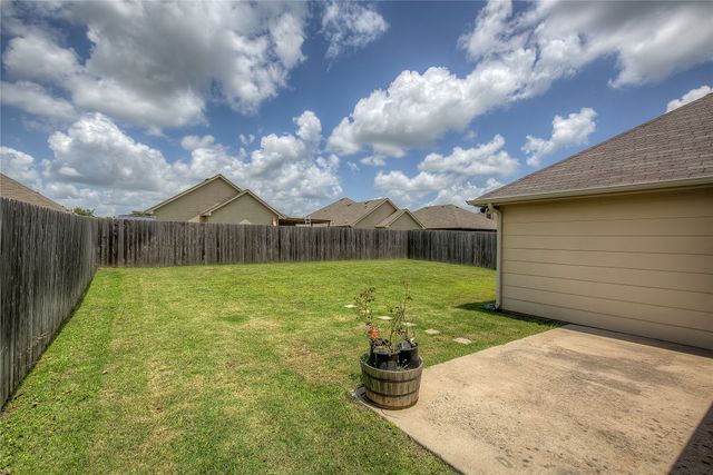 126 Comanche Drive, Greenville, TX 75402