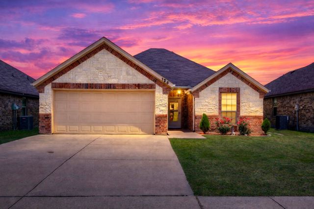 126 Comanche Drive, Greenville, TX 75402