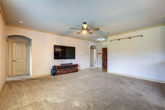 126 Comanche Drive, Greenville, TX 75402