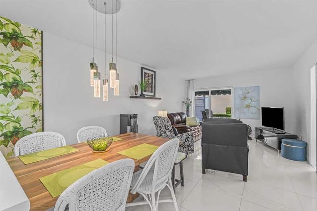 154 Waterside Drive 154, Hypoluxo, FL 33462