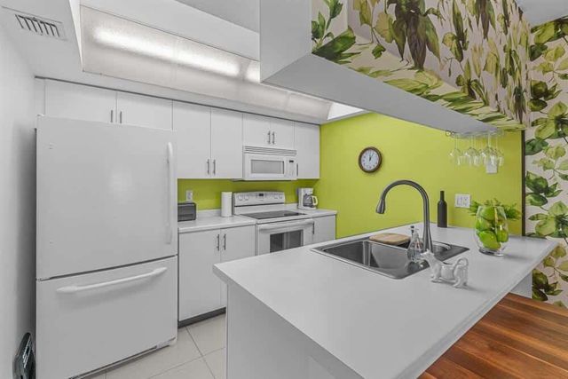 154 Waterside Drive 154, Hypoluxo, FL 33462