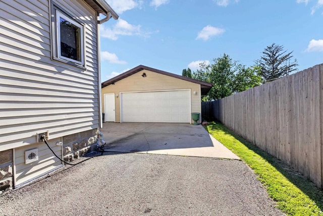 669 BOYD STREET, Oshkosh, WI 54901