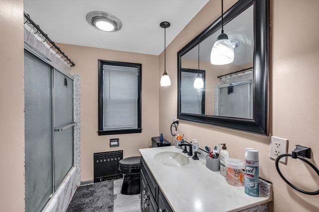 31 Stone Path Ln, West Springfield, MA 01089