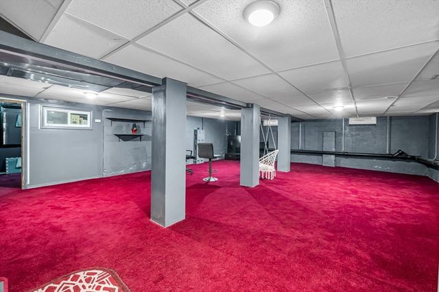 31 Stone Path Ln, West Springfield, MA 01089