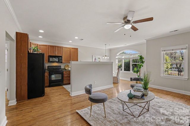 4670 Dabney Vigor Drive, Charlotte, NC 28209