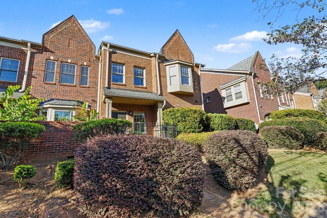 4670 Dabney Vigor Drive, Charlotte, NC 28209
