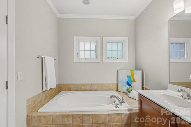4670 Dabney Vigor Drive, Charlotte, NC 28209