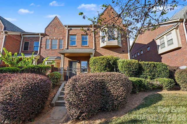 4670 Dabney Vigor Drive, Charlotte, NC 28209