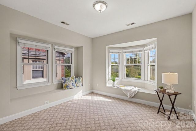 4670 Dabney Vigor Drive, Charlotte, NC 28209