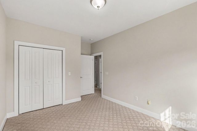 4670 Dabney Vigor Drive, Charlotte, NC 28209