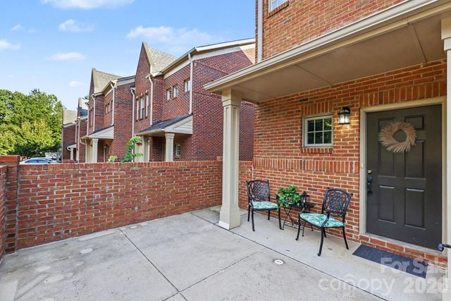 4670 Dabney Vigor Drive, Charlotte, NC 28209