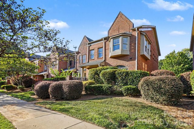 4670 Dabney Vigor Drive, Charlotte, NC 28209