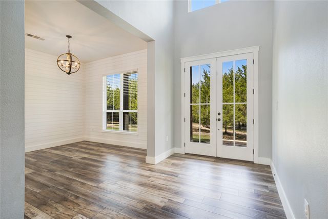 303 Cates Road, Van Alstyne, TX 75495