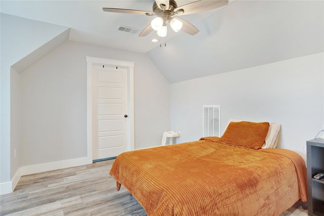 303 Cates Road, Van Alstyne, TX 75495