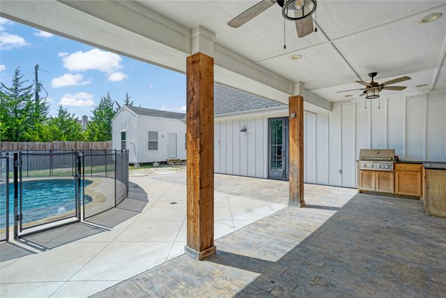 303 Cates Road, Van Alstyne, TX 75495