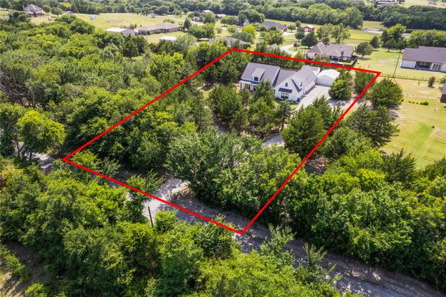 303 Cates Road, Van Alstyne, TX 75495