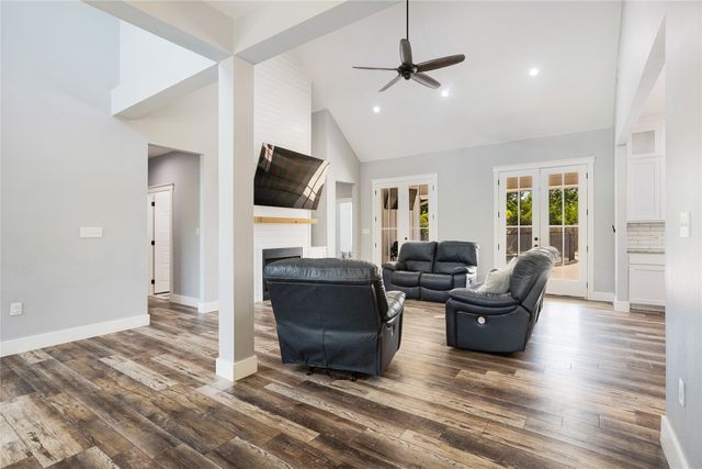 303 Cates Road, Van Alstyne, TX 75495