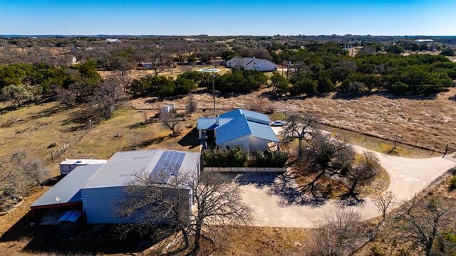76 Indian Springs, Kerrville, TX 78028