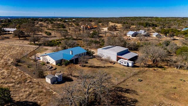 76 Indian Springs, Kerrville, TX 78028
