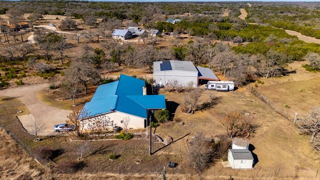 76 Indian Springs, Kerrville, TX 78028