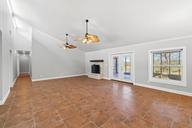 76 Indian Springs, Kerrville, TX 78028