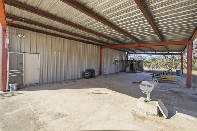 76 Indian Springs, Kerrville, TX 78028