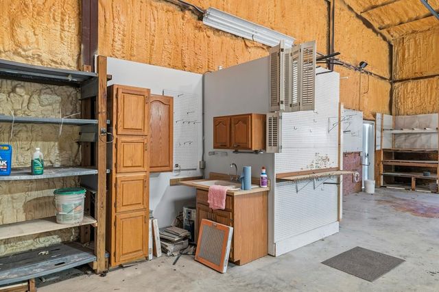 76 Indian Springs, Kerrville, TX 78028