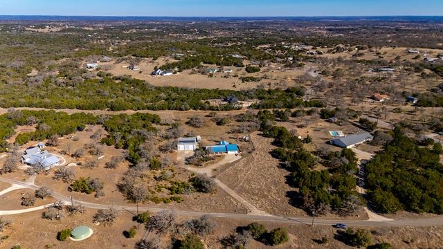 76 Indian Springs, Kerrville, TX 78028