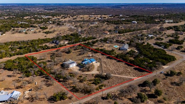 76 Indian Springs, Kerrville, TX 78028
