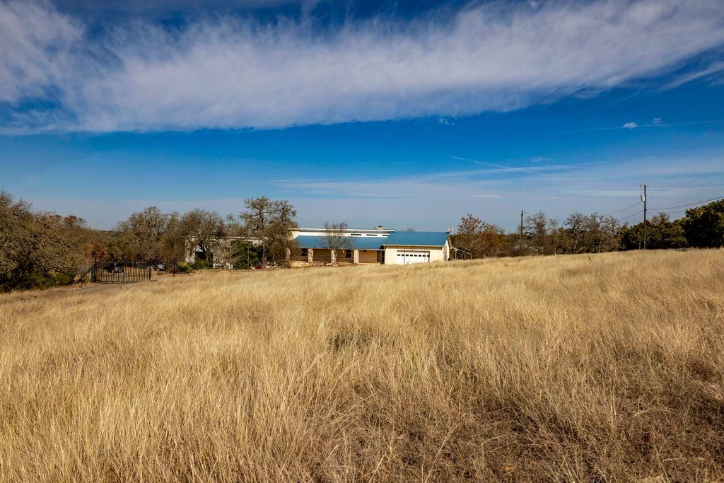 76 Indian Springs, Kerrville, TX 78028
