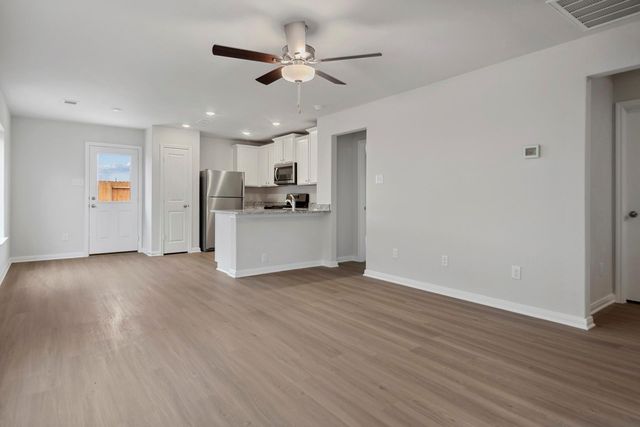 15810 Berry Hill Drive, Conroe, TX 77303