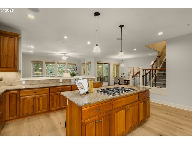 18278 Sw SANTORO Dr, Beaverton, OR 97007