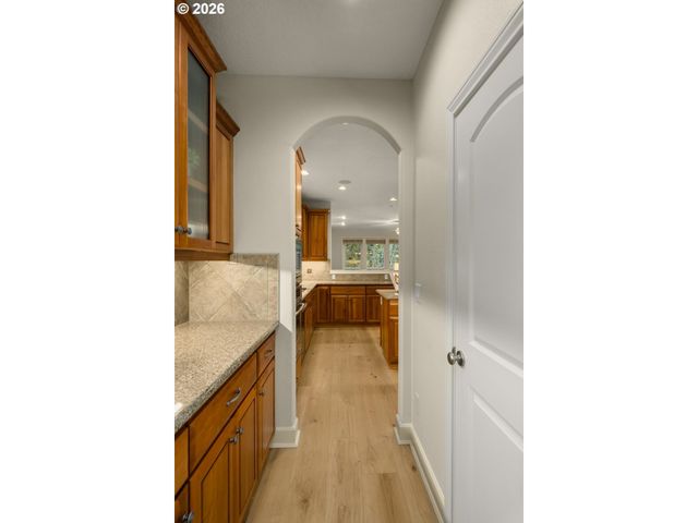 18278 Sw SANTORO Dr, Beaverton, OR 97007