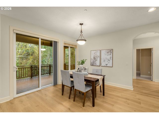 18278 Sw SANTORO Dr, Beaverton, OR 97007