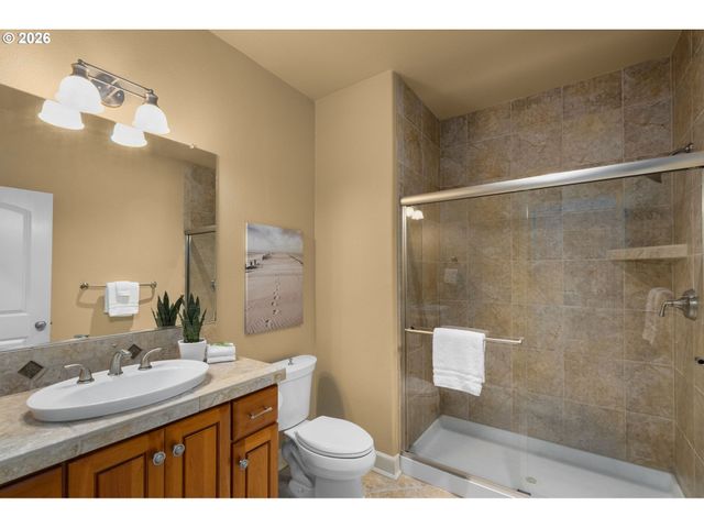 18278 Sw SANTORO Dr, Beaverton, OR 97007