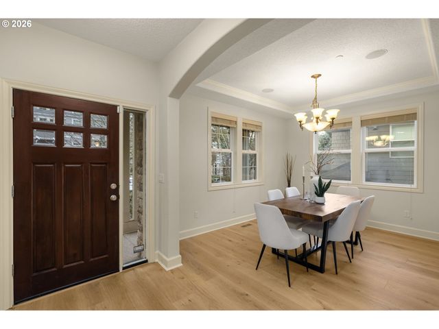 18278 Sw SANTORO Dr, Beaverton, OR 97007