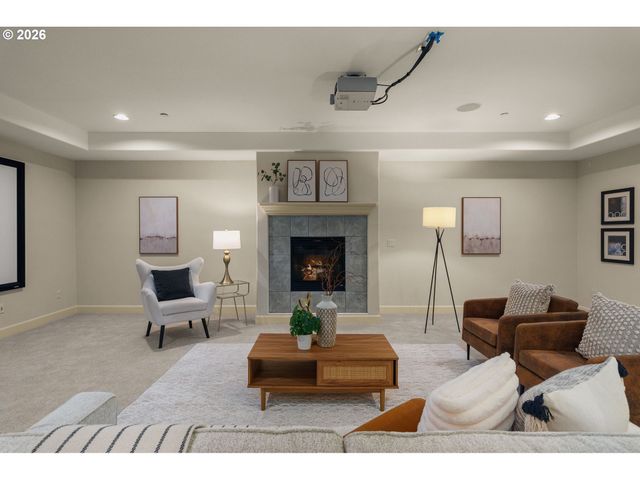 18278 Sw SANTORO Dr, Beaverton, OR 97007