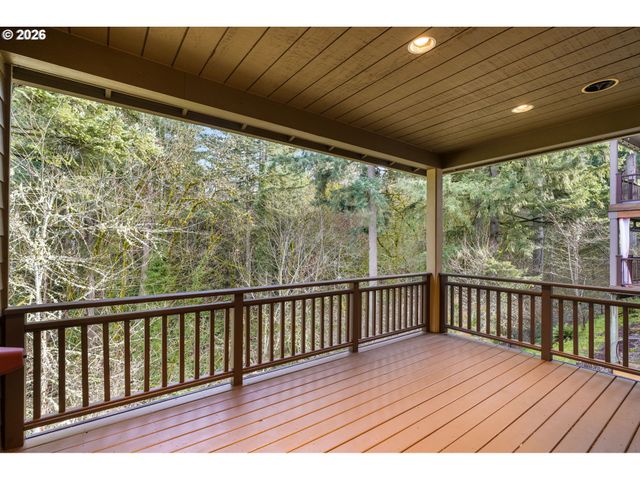 18278 Sw SANTORO Dr, Beaverton, OR 97007