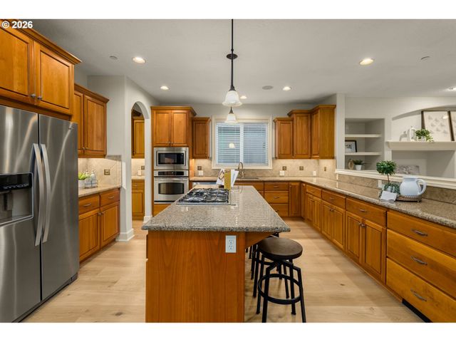 18278 Sw SANTORO Dr, Beaverton, OR 97007